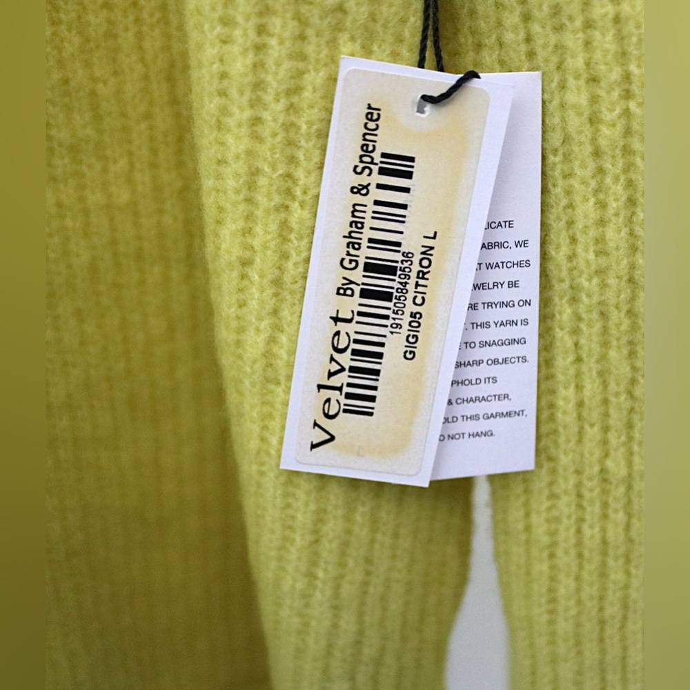 NWT- Velvet by Graham and Spencer- Brynne Cashmere Sweater- Size Large - Picture 6 of 8